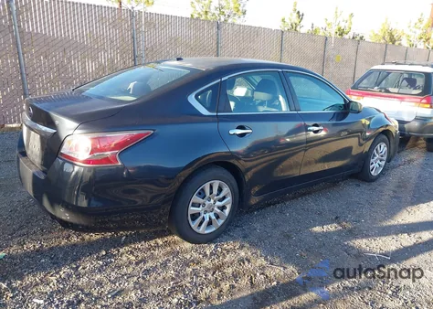 2015 Nissan Altima 2.5/2.5 S/2.5 Sl/2.5 Sv из США, поврежденный, VIN 1N4AL3AP8FC437458